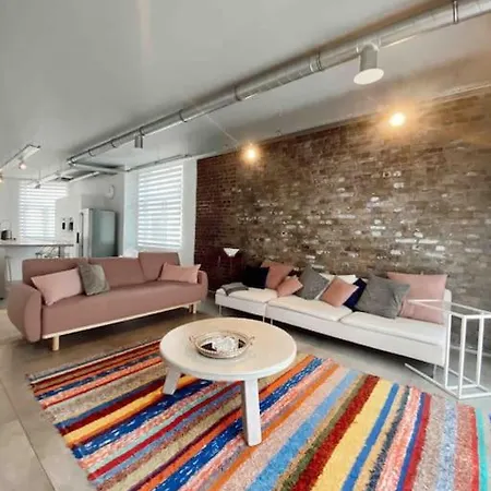 Beautiful Spacious 1 Bedroom Loft * Lieja
